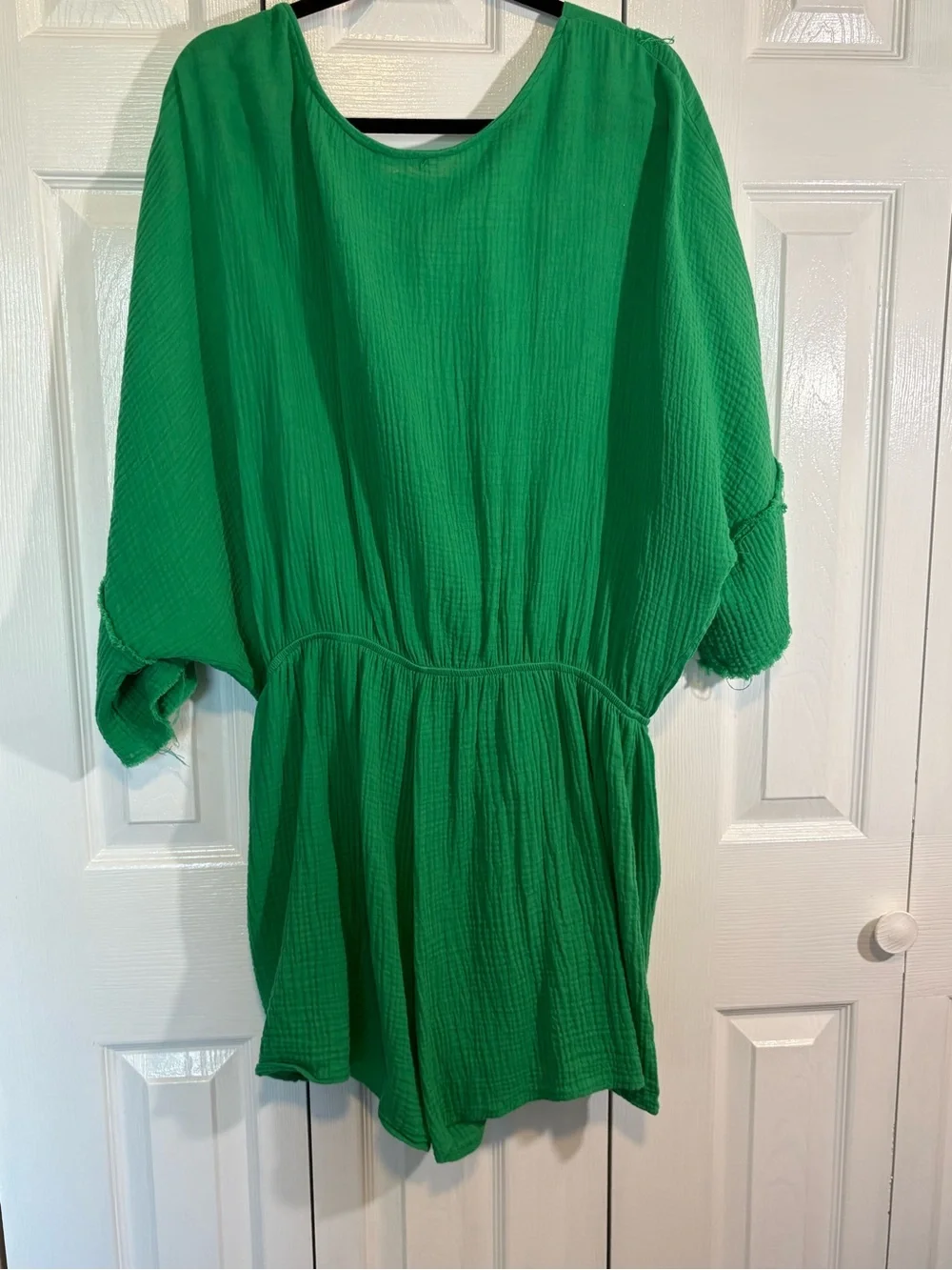 Green V-Neck Romper - Picture 4 of 6